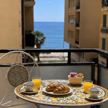 Sea View - Private Parking Ac Appartamento Savona